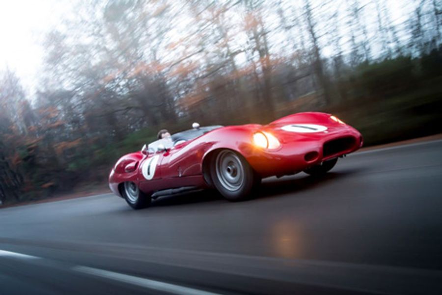 Fiskens presents ‘best of British’ fifties sports car racers at Salon Rétromobile