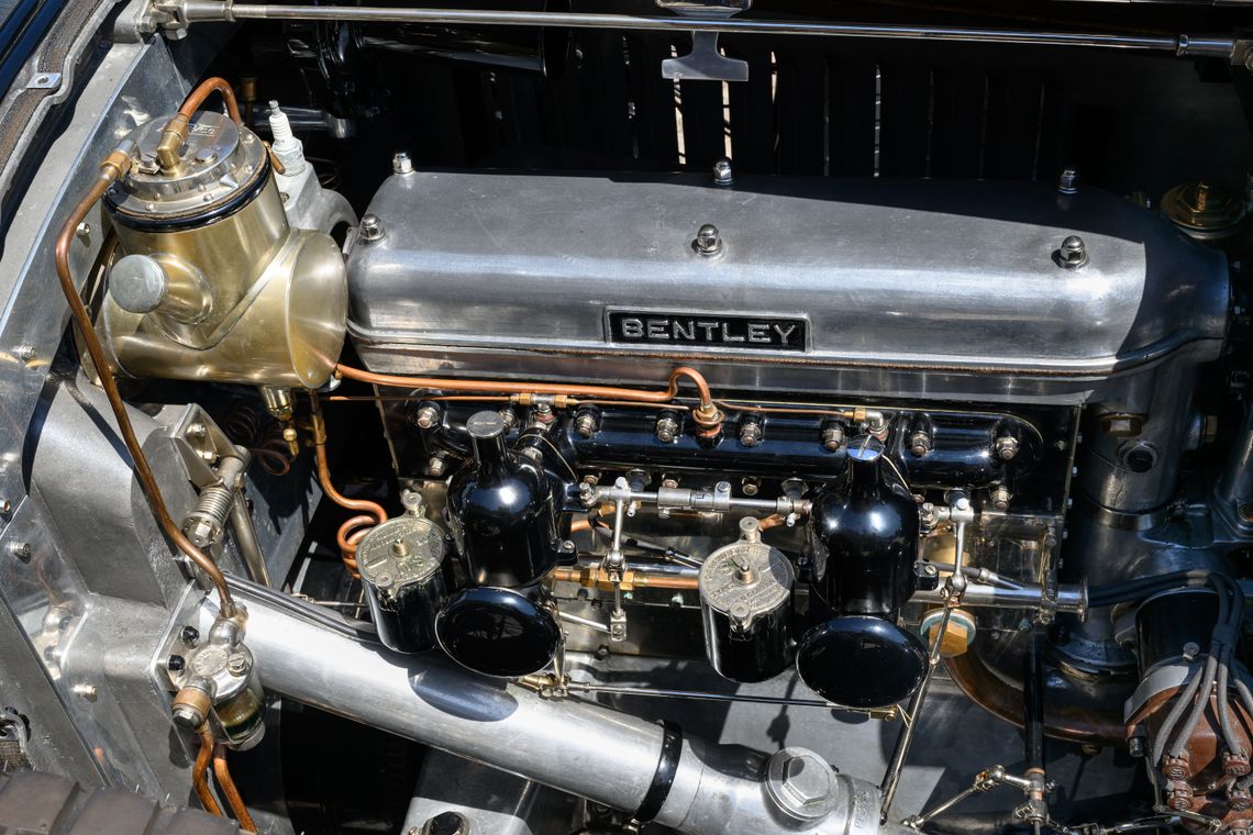 1930 Bentley 4.5L Mulliner Weymann Saloon