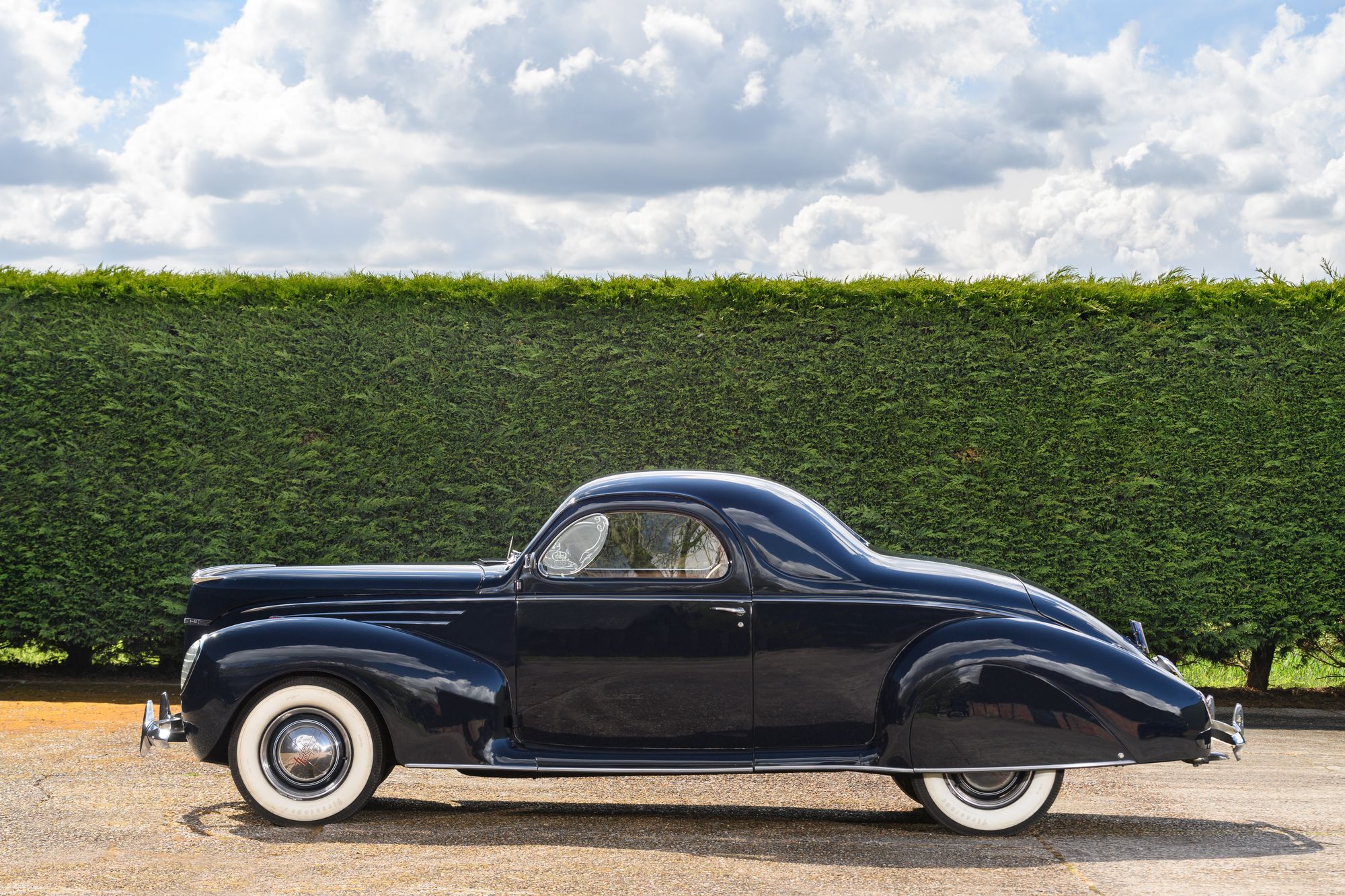 Elegant Lincoln Zephyr V12 For Sale Images