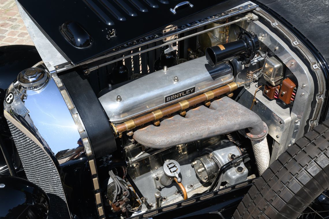 1930 Bentley 4.5L Mulliner Weymann Saloon