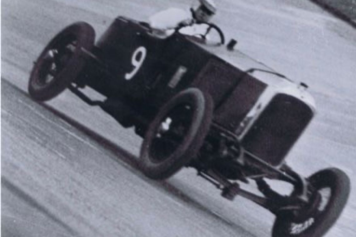 1925 Vauxhall 30-98