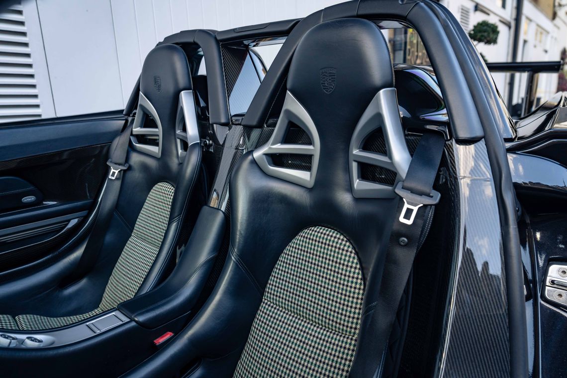 2004 Porsche Carrera GT